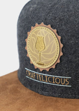 Laden Sie das Bild in den Galerie-Viewer, Craftelicious-Snapback